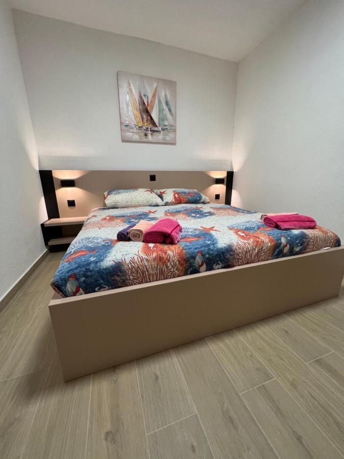 Villa Viktorija Galovac  外观 照片