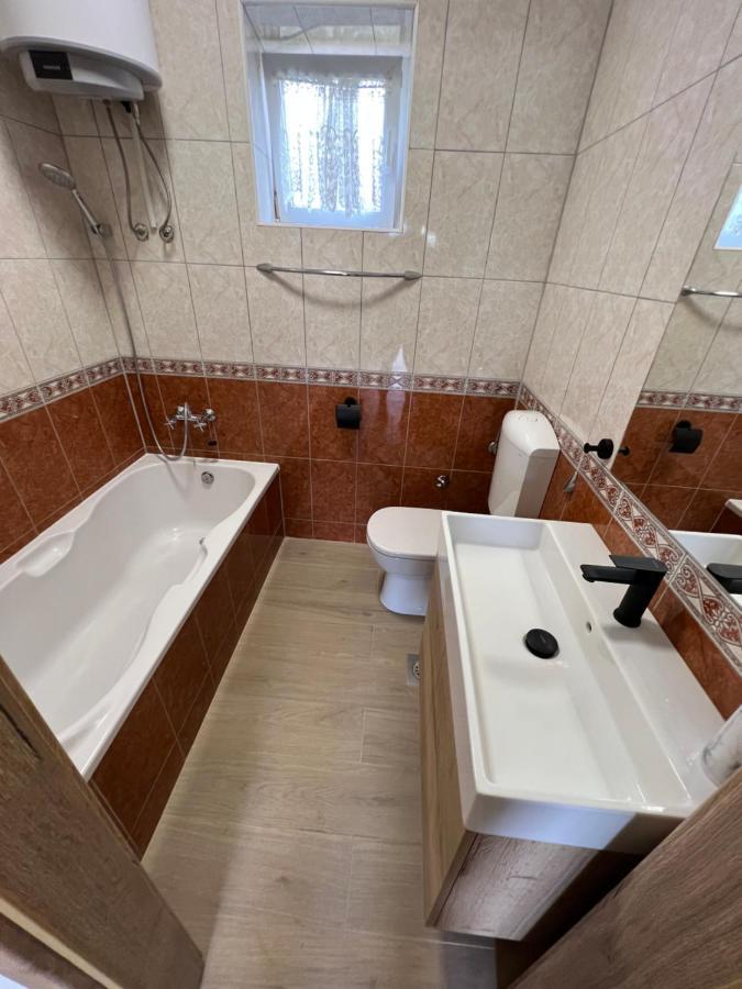 Villa Viktorija Galovac  外观 照片